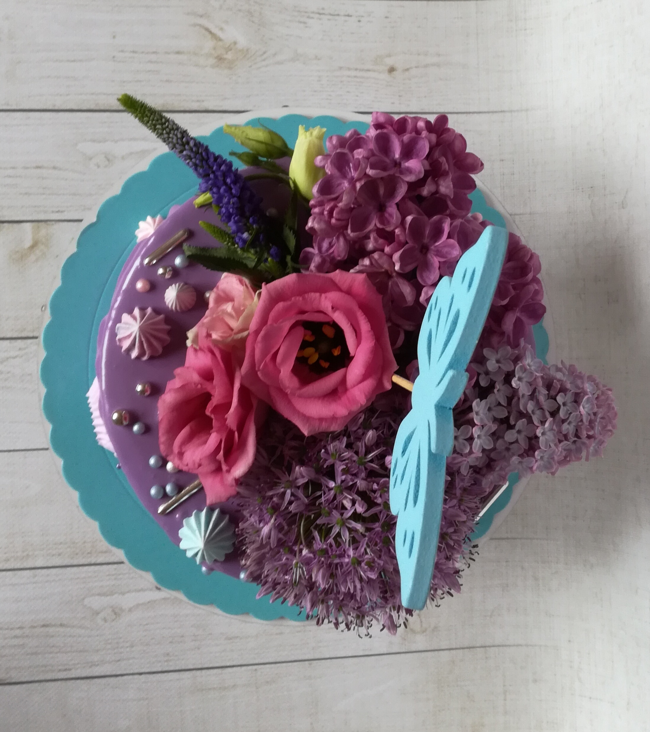 tort z żywymi kwiatami lublin,tort na zamówienie lublin,zufi studio tortów lublin