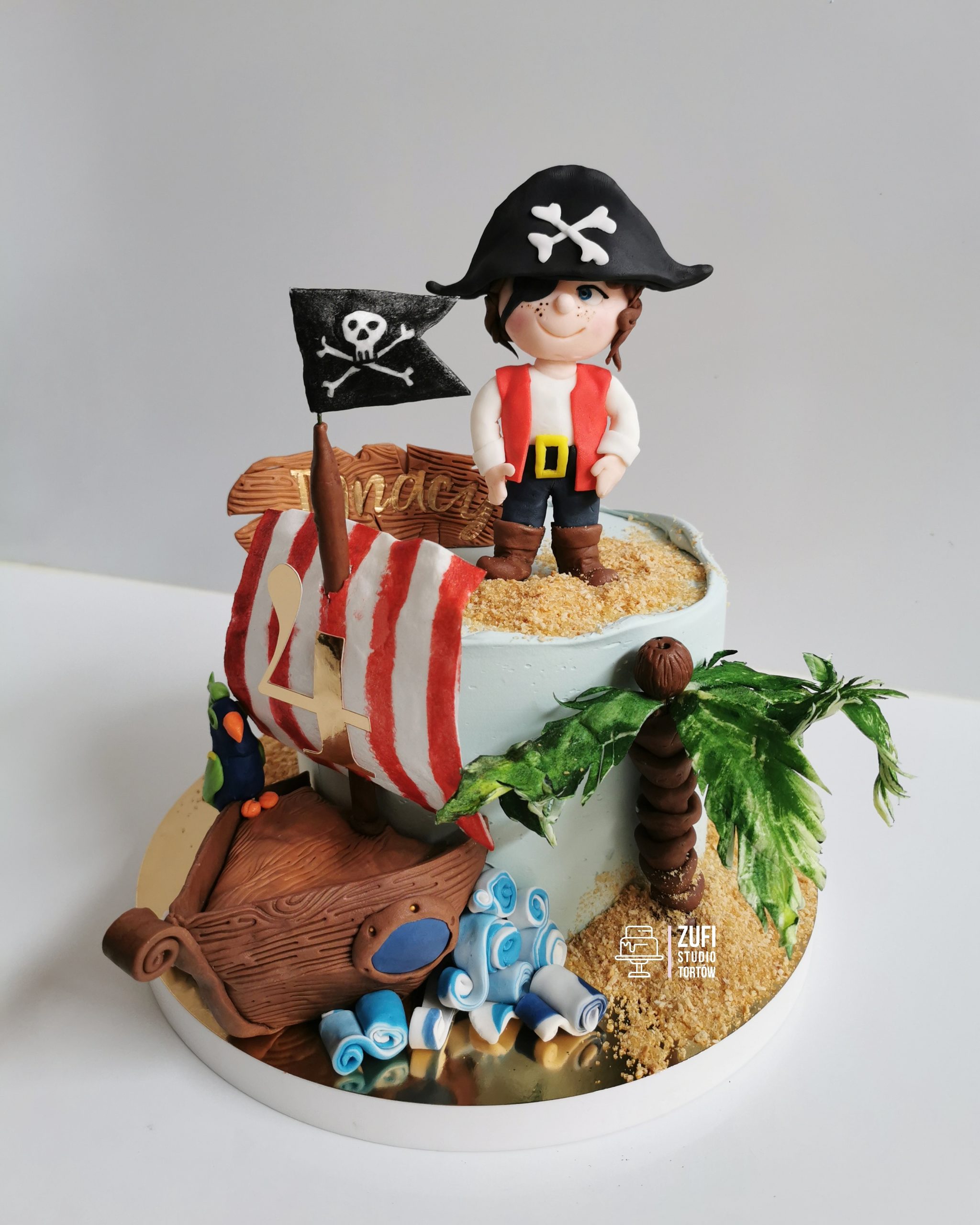 tort z piratem