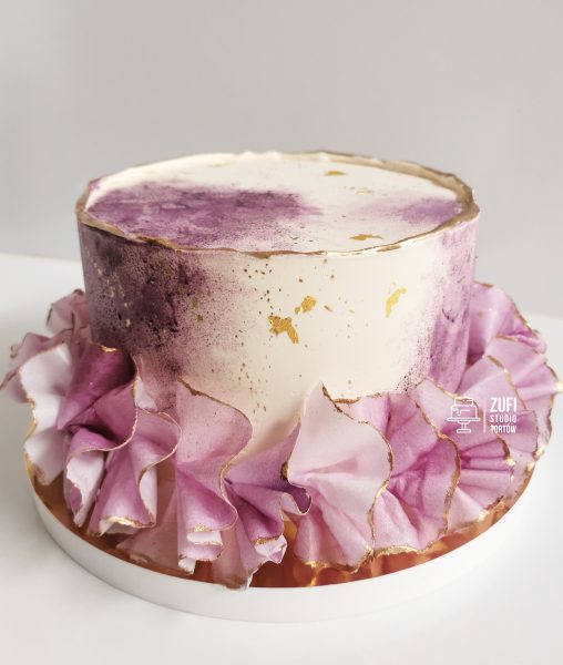 tort na chrzest z fioletem