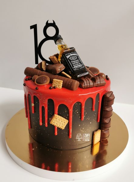 czarno-czerwony tort na osiemnastkę