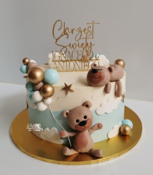 Chrzcinowy tort z misiami